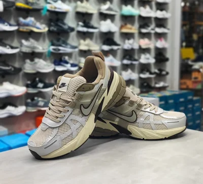 کتونی نایک وی تو کی ران اصلی Nike V2K Run