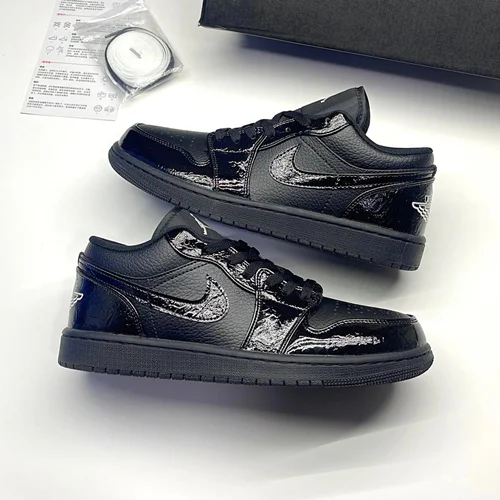 نایک ایر جردن وان لو پتنت الفنت بلک (NIKE AIR JORDAN 1 LOW PATENT ELEPHANT BLACK)