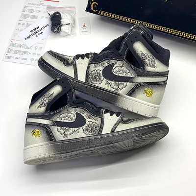 نایک ایر جردن وان ساقدار فامیلیا (NIKE AIR JORDAN 1 HIGH OG FAMILIA DIA DE MUERTOS)