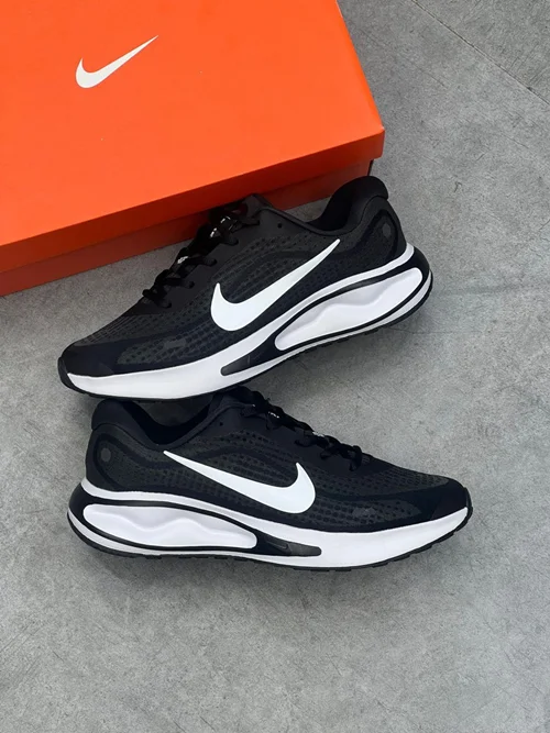 نایک جرنی ران (Nike Journey Run Anthracite)
