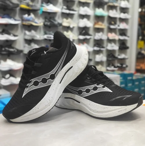 کتونی ساکونی(Saucony Endorphin Speed 4 )