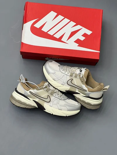 کتونی نایک وی تو کی ران اصلی Nike V2K Run