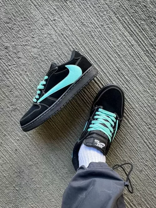 جردن وان تراویس اسکات تیفانی Travis Scott x Air Jordan 1 Low Tiffany