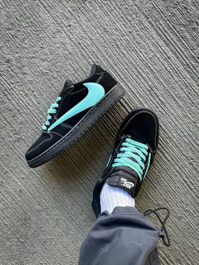 جردن وان تراویس اسکات تیفانی Travis Scott x Air Jordan 1 Low Tiffany