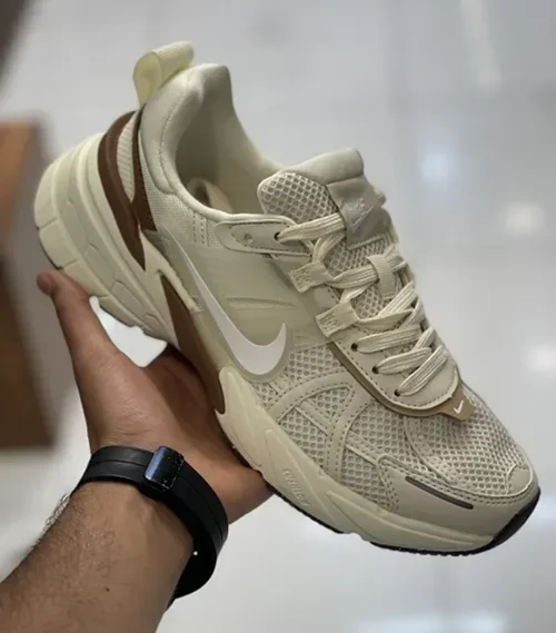 کتونی نایک وی تو کی ران اصلی Nike V2K Run