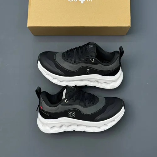 کفش آن رانینگ (On Running QC Loewe Cloudtilt)